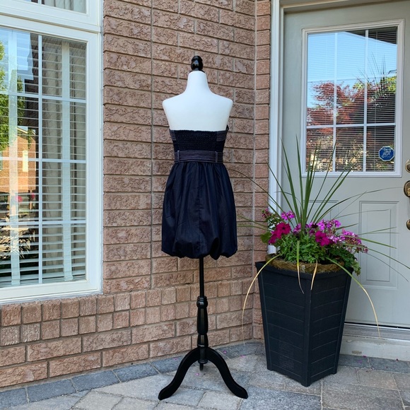 💥$11 — NWT- Y2K Cupcake jeans dress 👗 - Picture 3 of 5